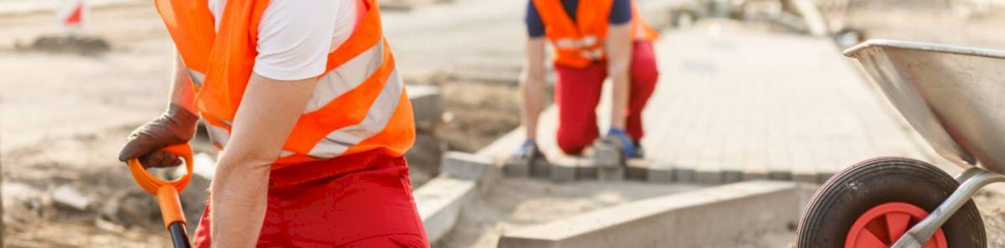 Encontrar obras de urbanización y saneamiento
